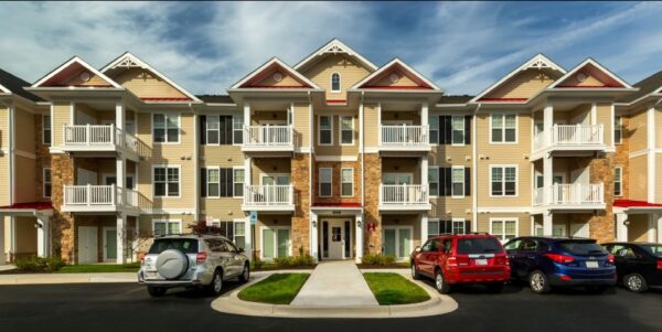 CreeksideApartments3story