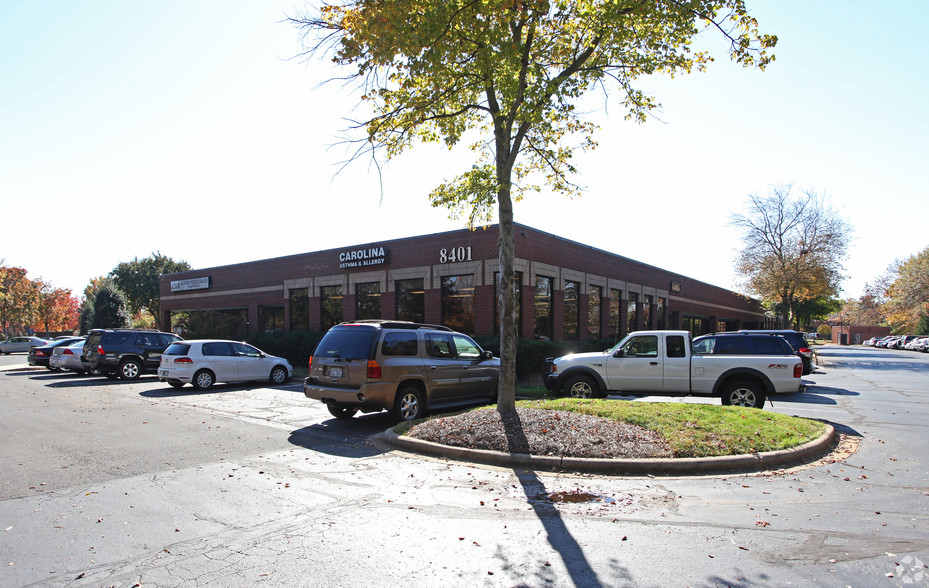 8401-university-executive-park-dr-charlotte-photo-3-of-11