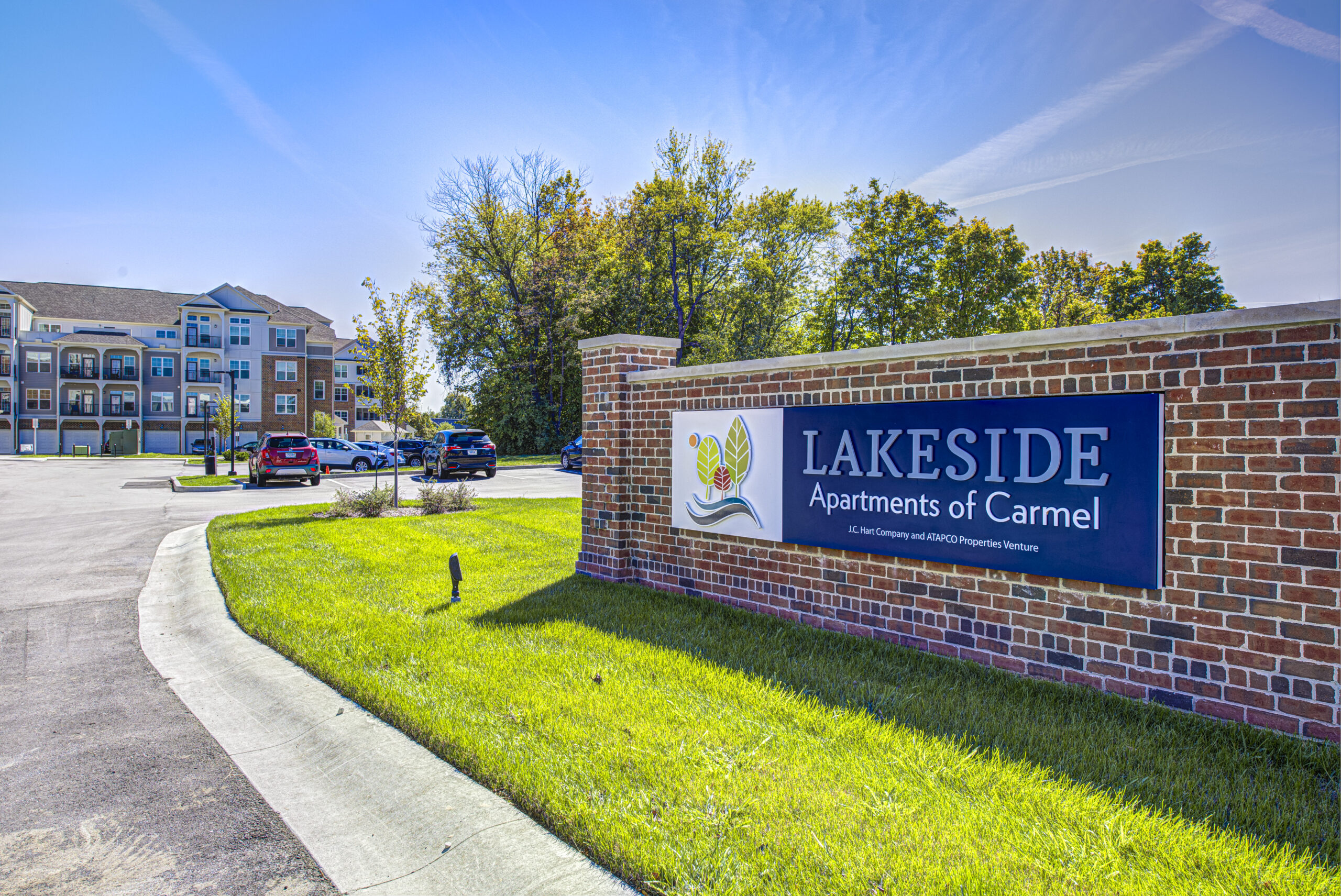 Lakeside Apts_00